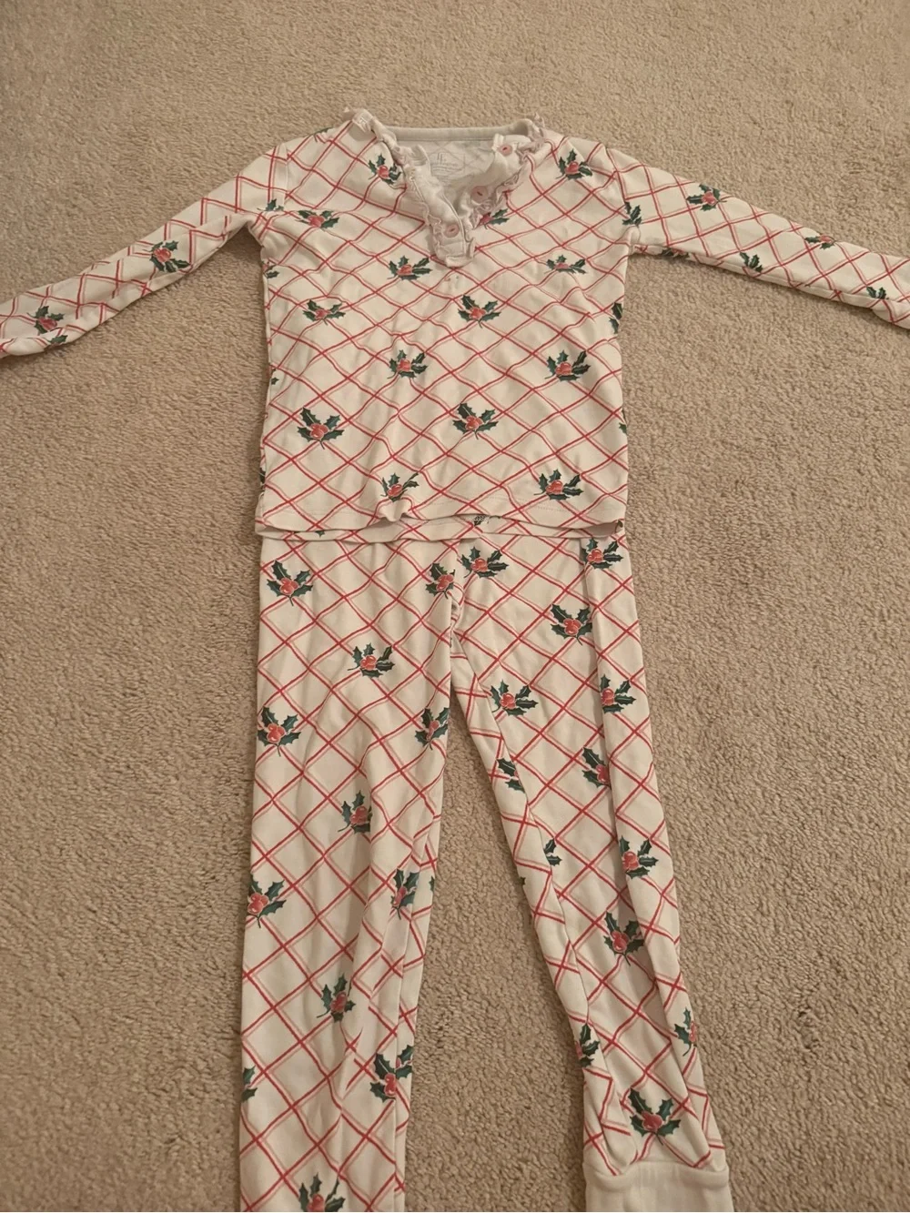 Little English Girls White and Red Lattice Floral Christmas Pajama Set
